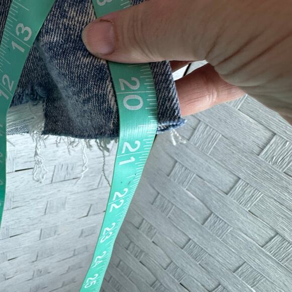 Ava&Viv light wash shorts cutoff denim midi highrise slim fit straight plus size - Picture 7 of 12